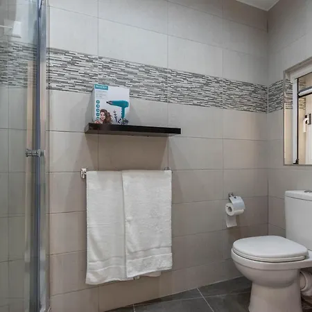 Bedrooms With Ensuite Bathrooms Rum i privatbostad *