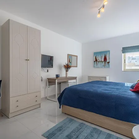 Bedrooms With Ensuite Bathrooms